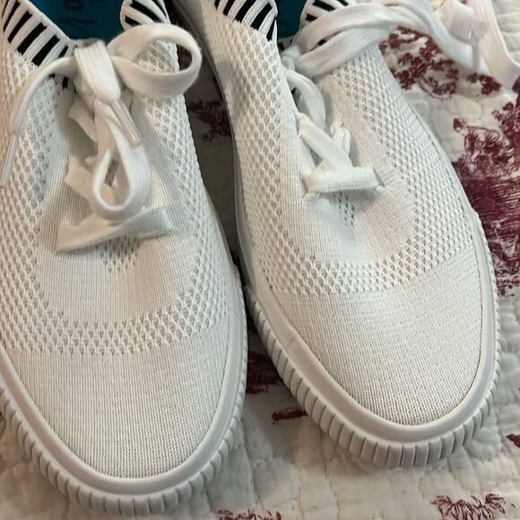 Blowfish white sneakers - Picture 3 of 5